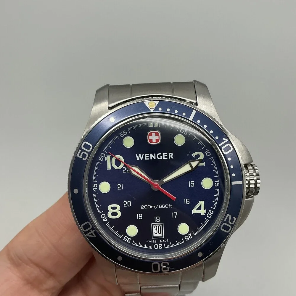 Wenger Mens Watch 42mm Blue Dial Stainless Diver 7246XT Swiss New Battery 8.25